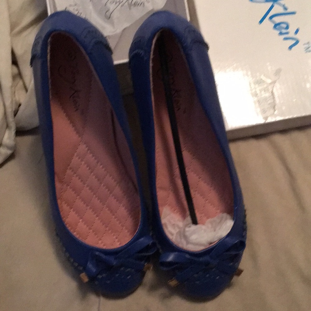 Cobalt blue flats size 8